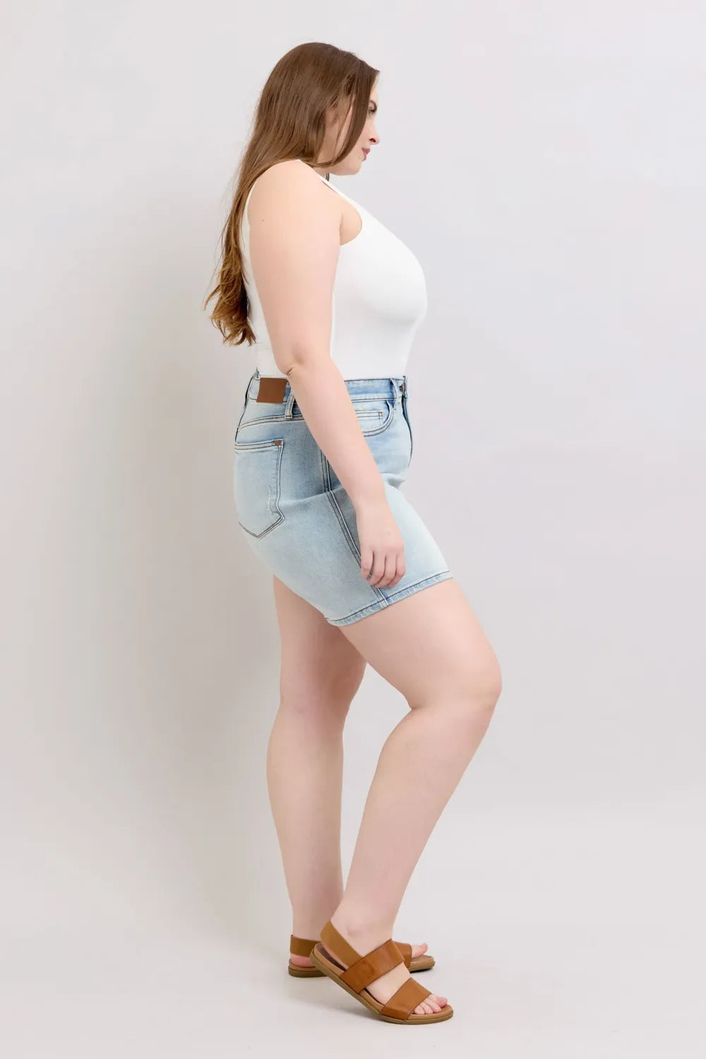 2 Button Denim Shorts with Pockets